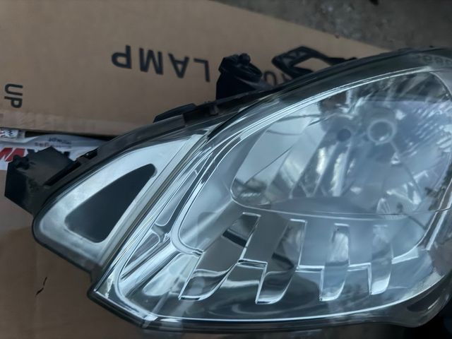 Faro izquierdo Peugeot Partner Tepee 2017