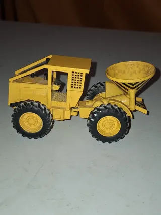 Camión JOAL Amarillo