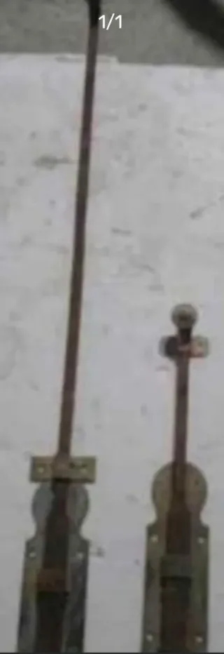 Lote 2 picaportes bastante antiguos y son de laton