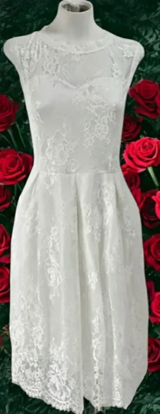 Vestido blanco de encaje