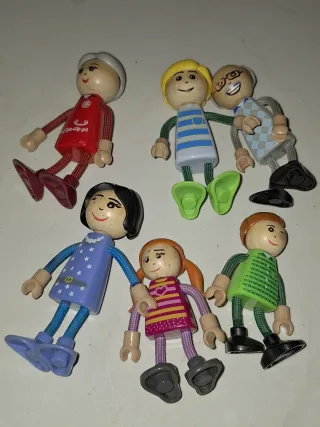 Lote 6 muñecos familia