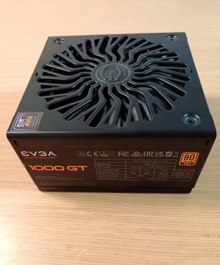 EVGA GT 1000 Fuente Alimentacion