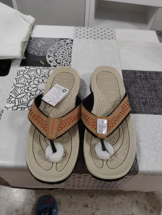 Chanclas Hombre Talla 45 Beige y Marrón