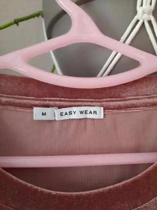CAMISETA TERCIOPELO
INFLUENCER 
