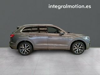 Volkswagen Touareg R-Line 3.0 TDI 170kW (231CV) Tip 4Motion