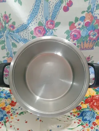 CUERPO DE OLLA EXPRÉS AMC, Y TAPA AMC ( NO EXPRÉS)