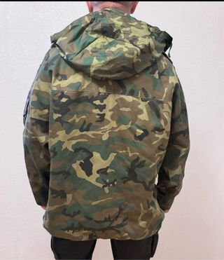 Chaqueta impermeable militar camuflaje