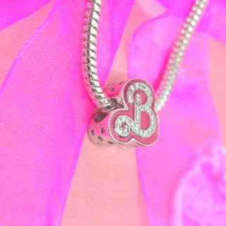 CHARM BARBIE LETRA 