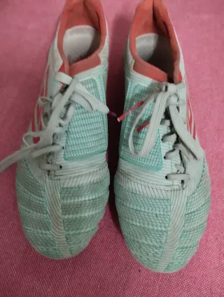 Botas de fútbol Umbro Talla 40.