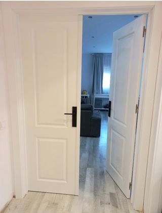 Montador De Puertas Instalación Carpintero
