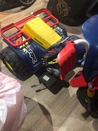 Triciclo Eléctrico Infantil
