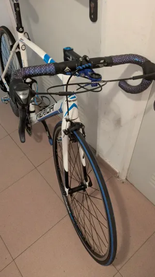 Bicicleta de carretera Meridaesculturs talla ml.