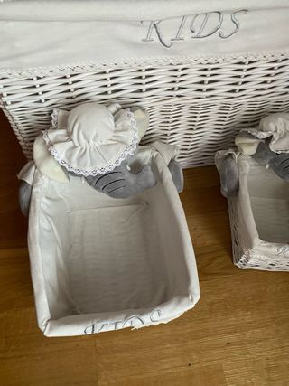 Cestas de mimbre para habitación infantil