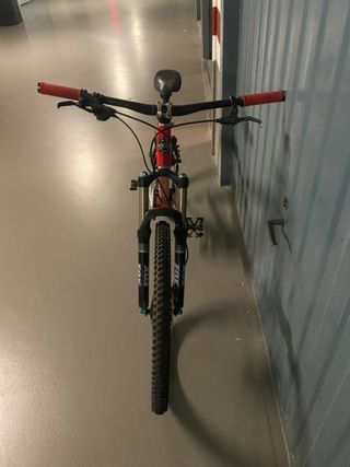 Bicicleta Kona Roja