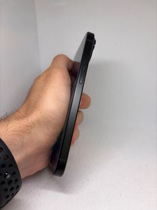 iPhone 15 128GB Nero - Batteria 100%