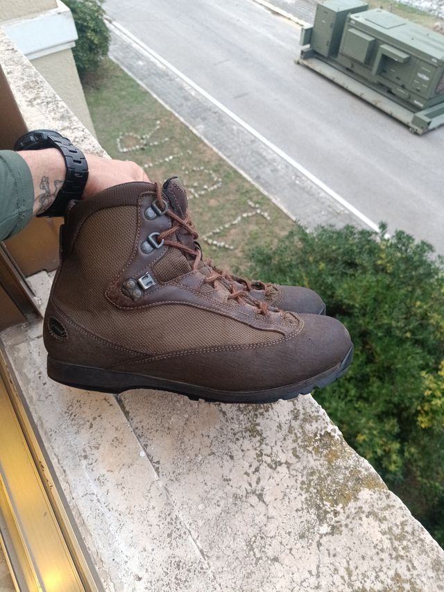 Stivaletti AKU Pilgrim Taglia 42 ⅔ GORE TEX