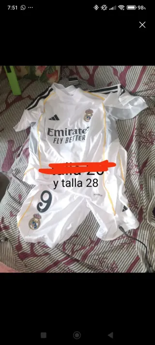 Chándal Real Madrid Adidas Talla 4-6 Años