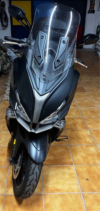 Scooter KYMCO Xciting 400cc. Any 2020