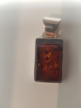 3 Colgantes de Ámbar
