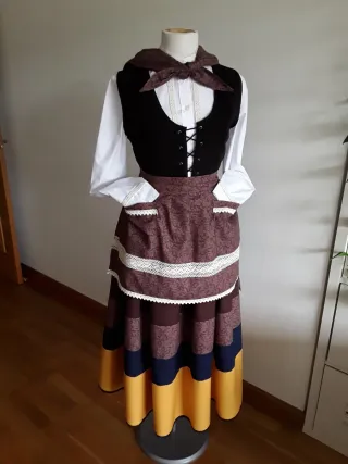 Traje BASERRITARRA "140 EUROS"
