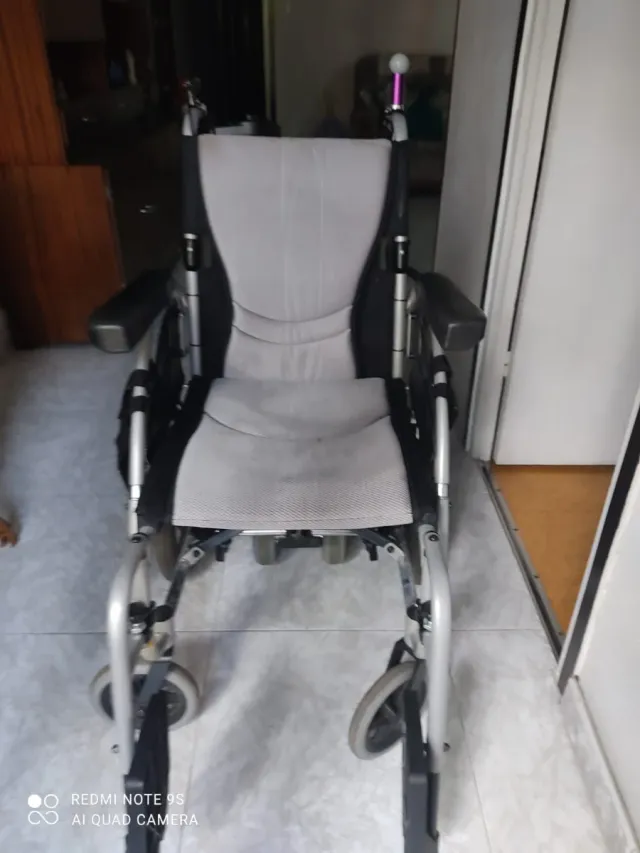 Silla de ruedas eléctrica asistida PREMIUM
