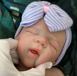 Muñeca Reborn Silicona Niña