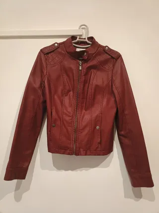 Chaqueta cuero roja