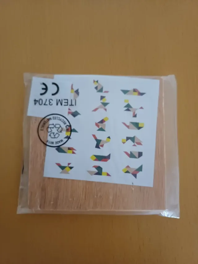 Puzzle Tangram Madeira Colorido