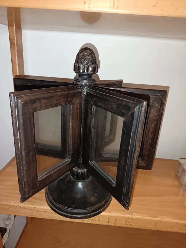 Portafotos giratorio madera oscuro