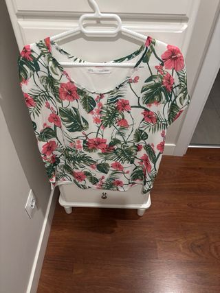 Blusa Estampada Flores Talla M