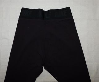 Mallas Nike granate