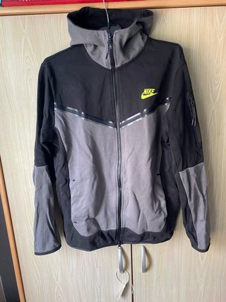 Chaqueta Nike Hombre Negra y Gris