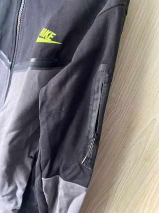 Chaqueta Nike Hombre Negra y Gris