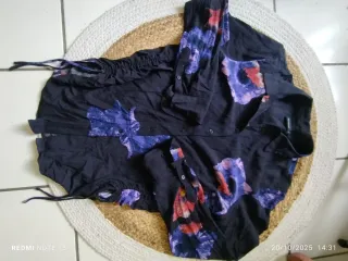Camisa Desigual floral negra y morada