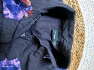 Camisa Desigual floral negra y morada