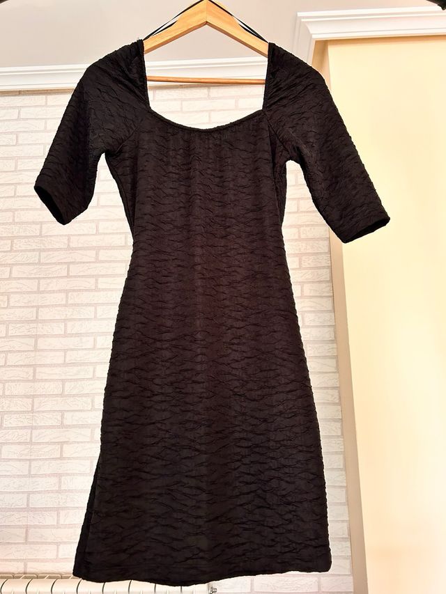 Vestido negro Sfera manga media