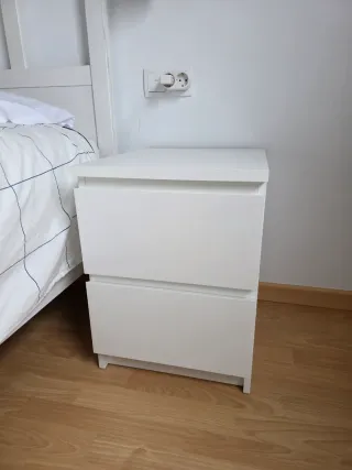 2 Mesitas de Noche Malm Ikea Blancas