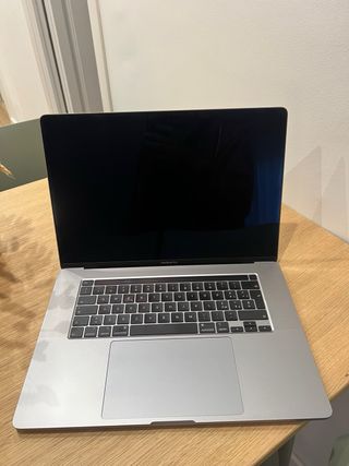 MacBook Pro 16” 2019 Gris Espacial