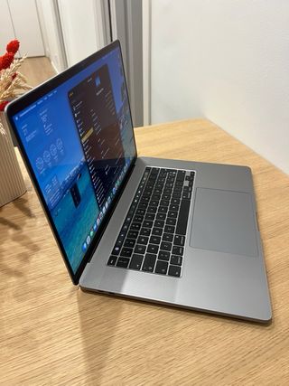 MacBook Pro 16” 2019 Gris Espacial
