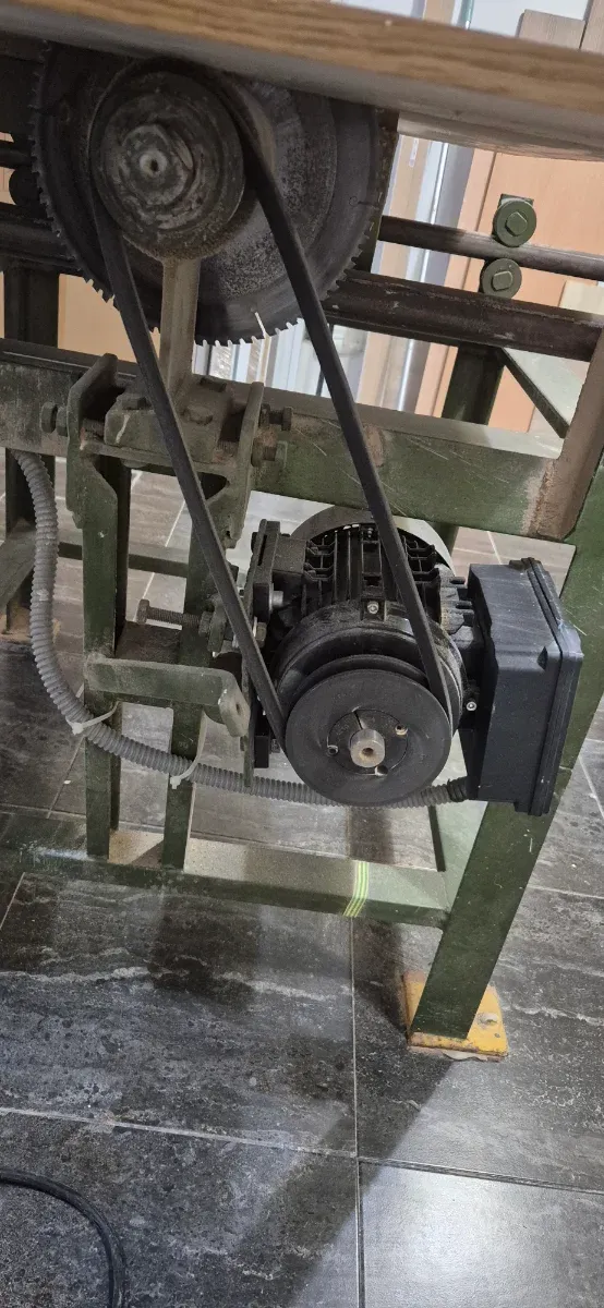 Escuadradora monofásica 220V motor nuevo