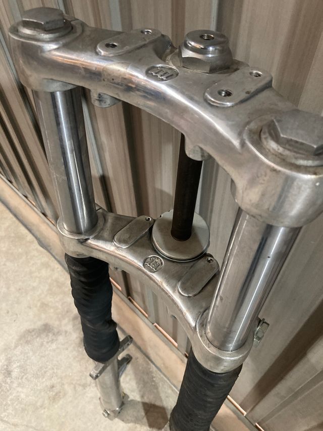 Horquilla Montesa Cappra V75/VR Nueva