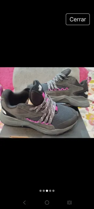 Zapatillas The North Face Negro y Rosa