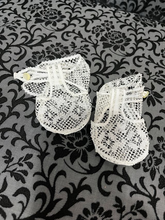 Zapatitos de encaje bolillos