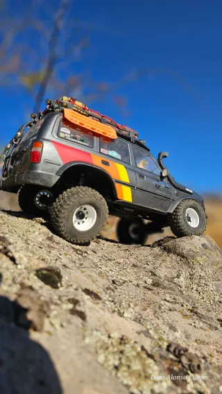 FMS FCX10 LC80 RC Crawler