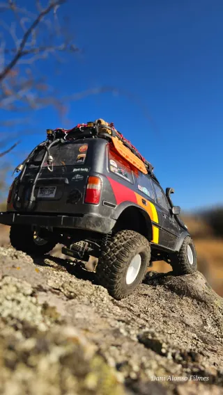 FMS FCX10 LC80 RC Crawler