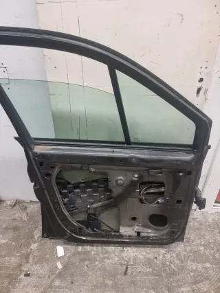 Puerta Renault Scenic 2 con Cristales