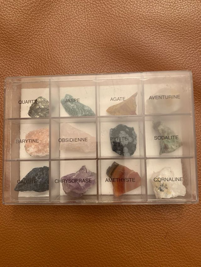 Collezione minerali assortiti