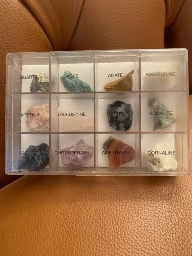 Collezione minerali assortiti