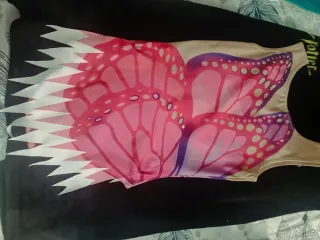 Mallot mariposa rosa y beige