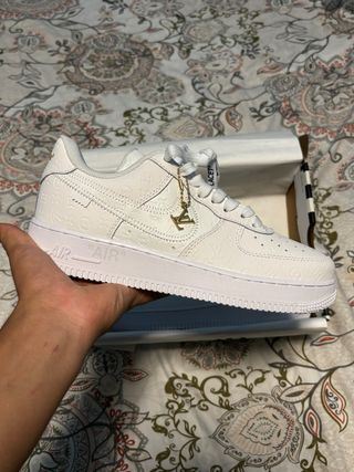 Nike Air Force 1 x LV Caja